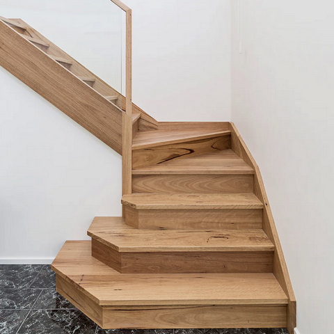 Лестница поворотная